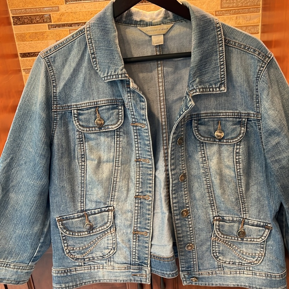 EUC Christopher and Banks denim jean jacket with 3/4 sleeves and silver hardware